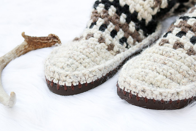Cloud 9 Slippers Crochet Pattern - The Lavender Chair