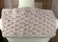 Crochet Solid Shell Stitch Cowl